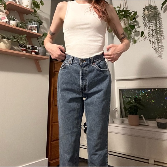VINTAGE LEVIS (orange tab) - Picture 6 of 9